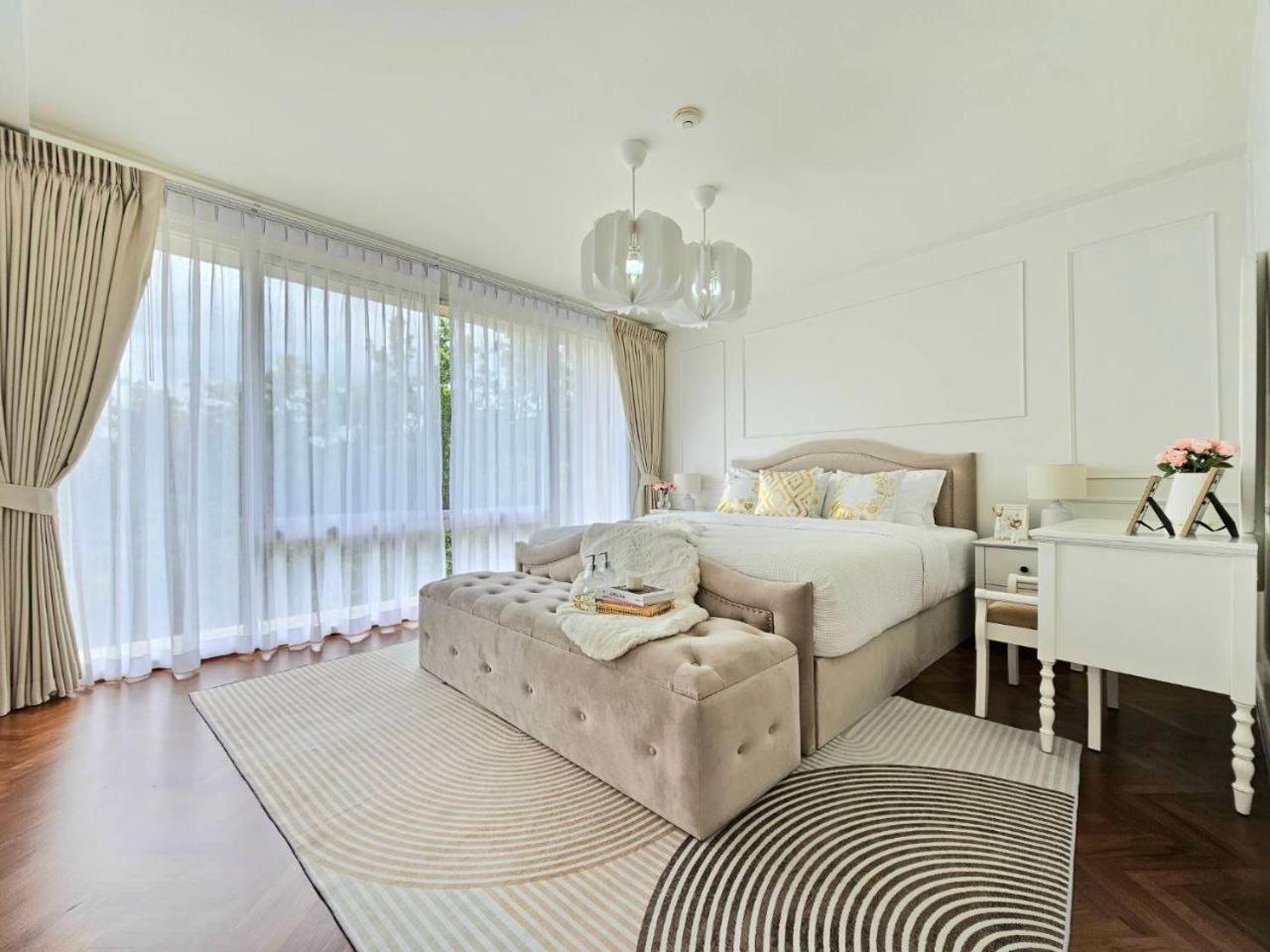 Baan Sansaran Excellent On The With A Large Territory And Swimming Pools. HHQ