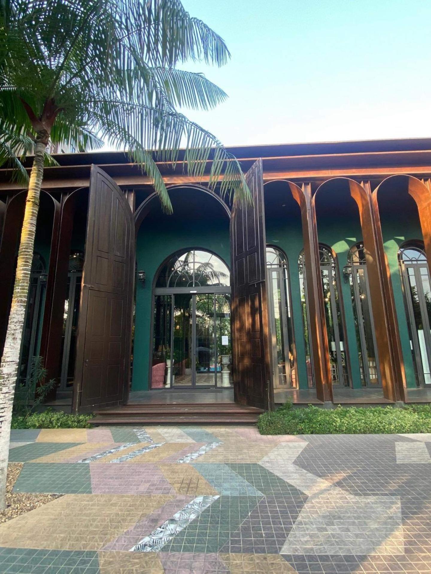 Poolaccess-rose Lahabana Hua Hin