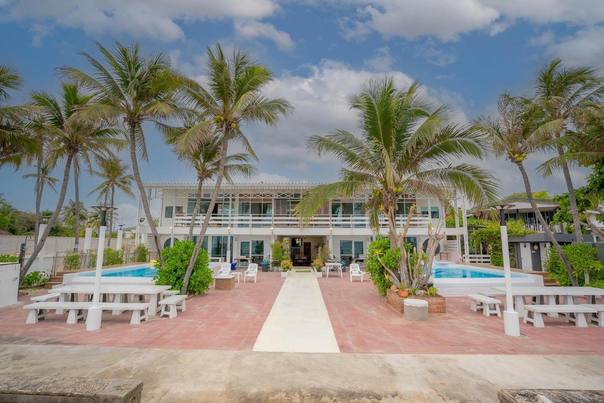 Bayside 19 Beachfront Poolvilla Villa