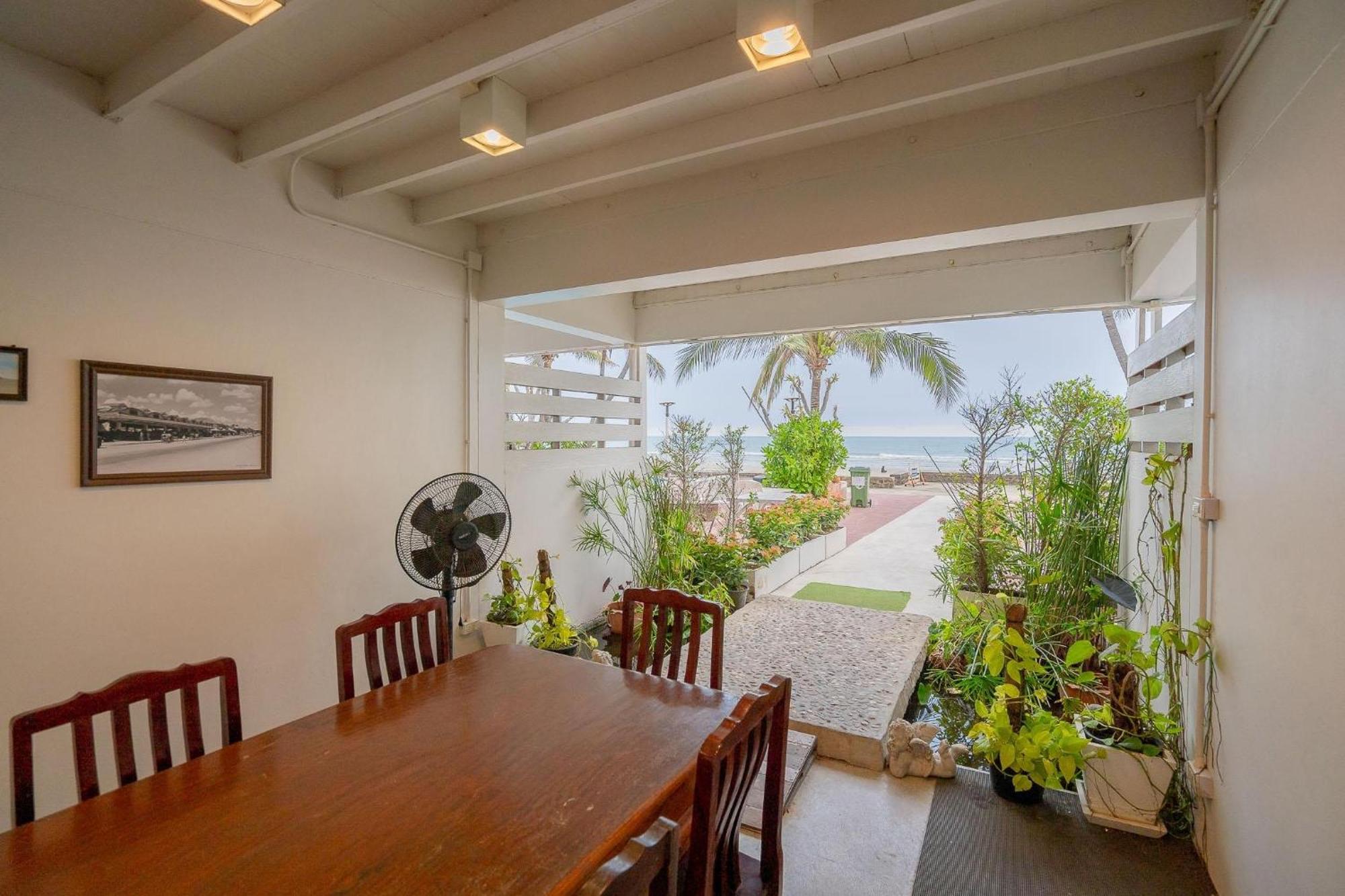 Bayside 19 Beachfront Poolvilla Hua Hin