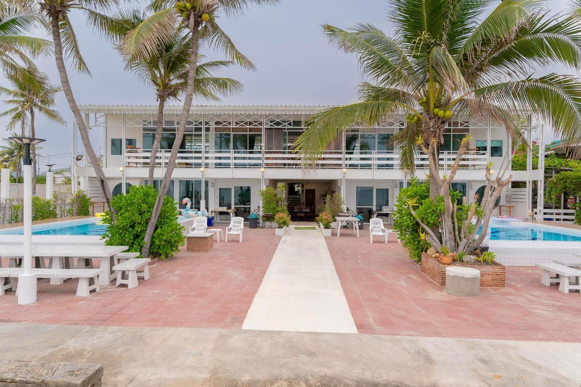 Bayside 19 Beachfront Poolvilla Villa