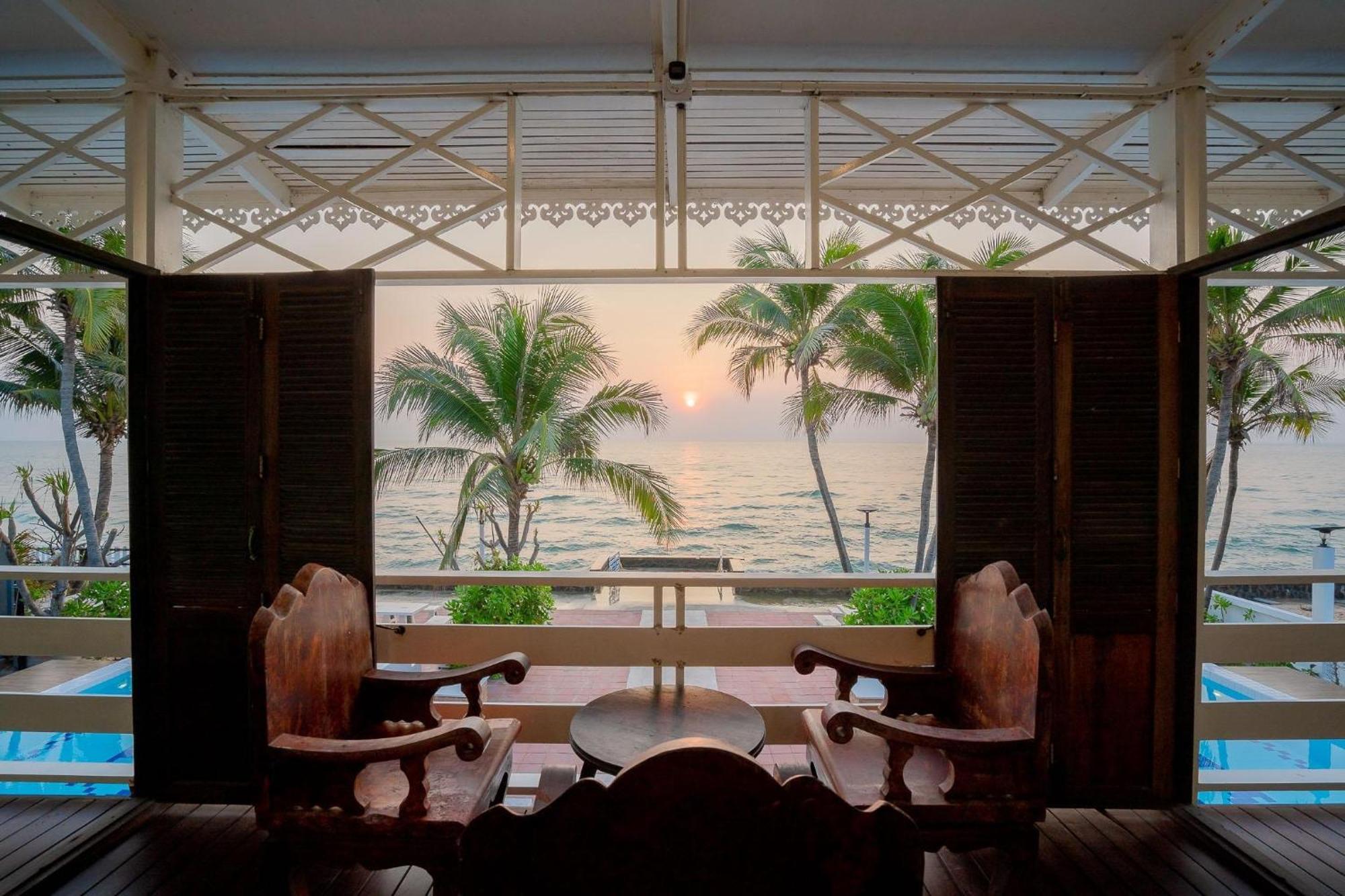 Villa Bayside 19 Beachfront Poolvilla *