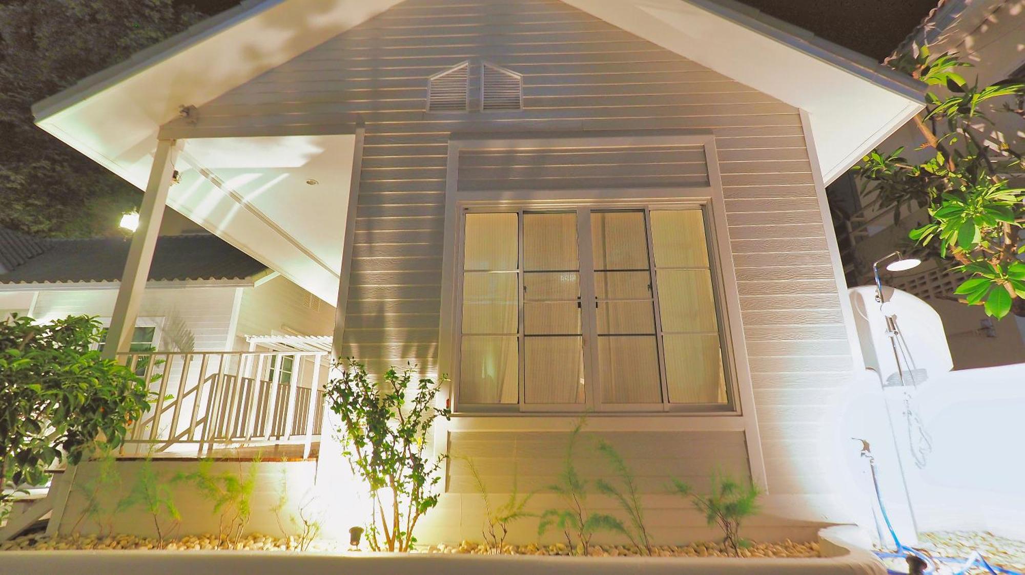 Baan Casita With Private Seaside Holiday home *