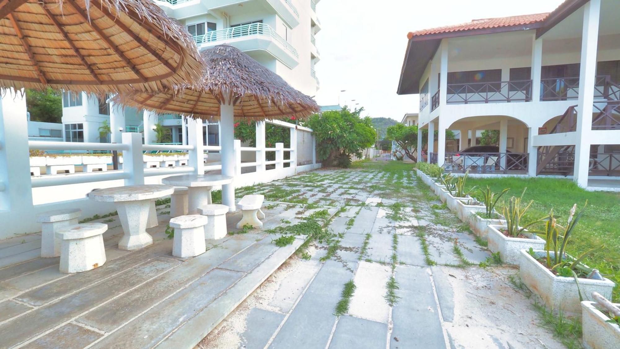 Baan Casita With Private Seaside Holiday home