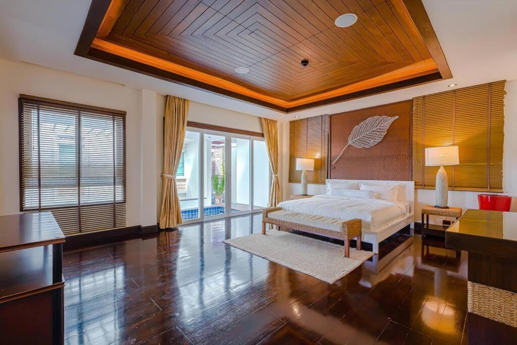7 Bedrooms Mansion On The Golf Course! Jb2 Villa Hua Hin