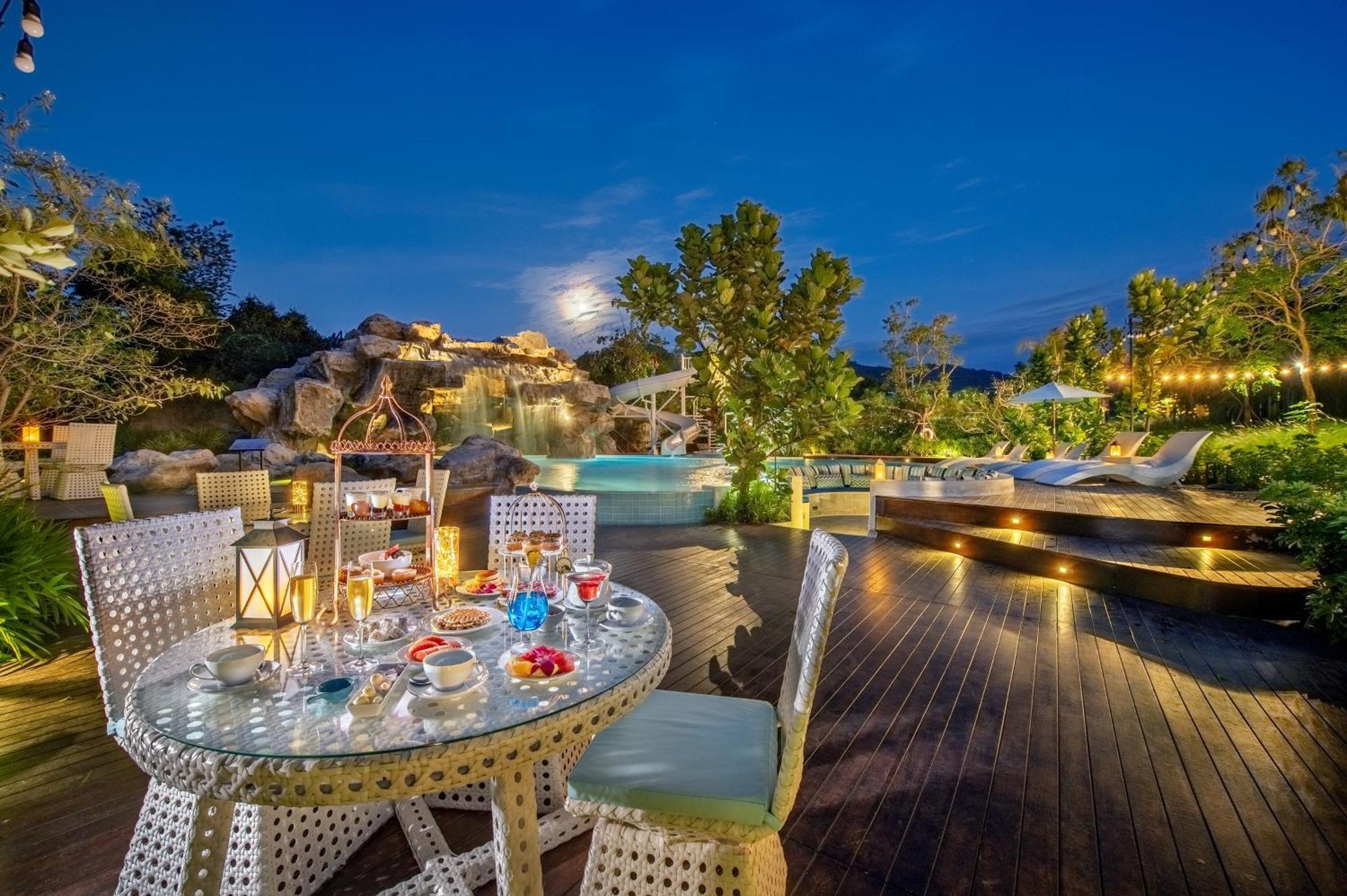 Phukalini Luxury Pool & Onsen