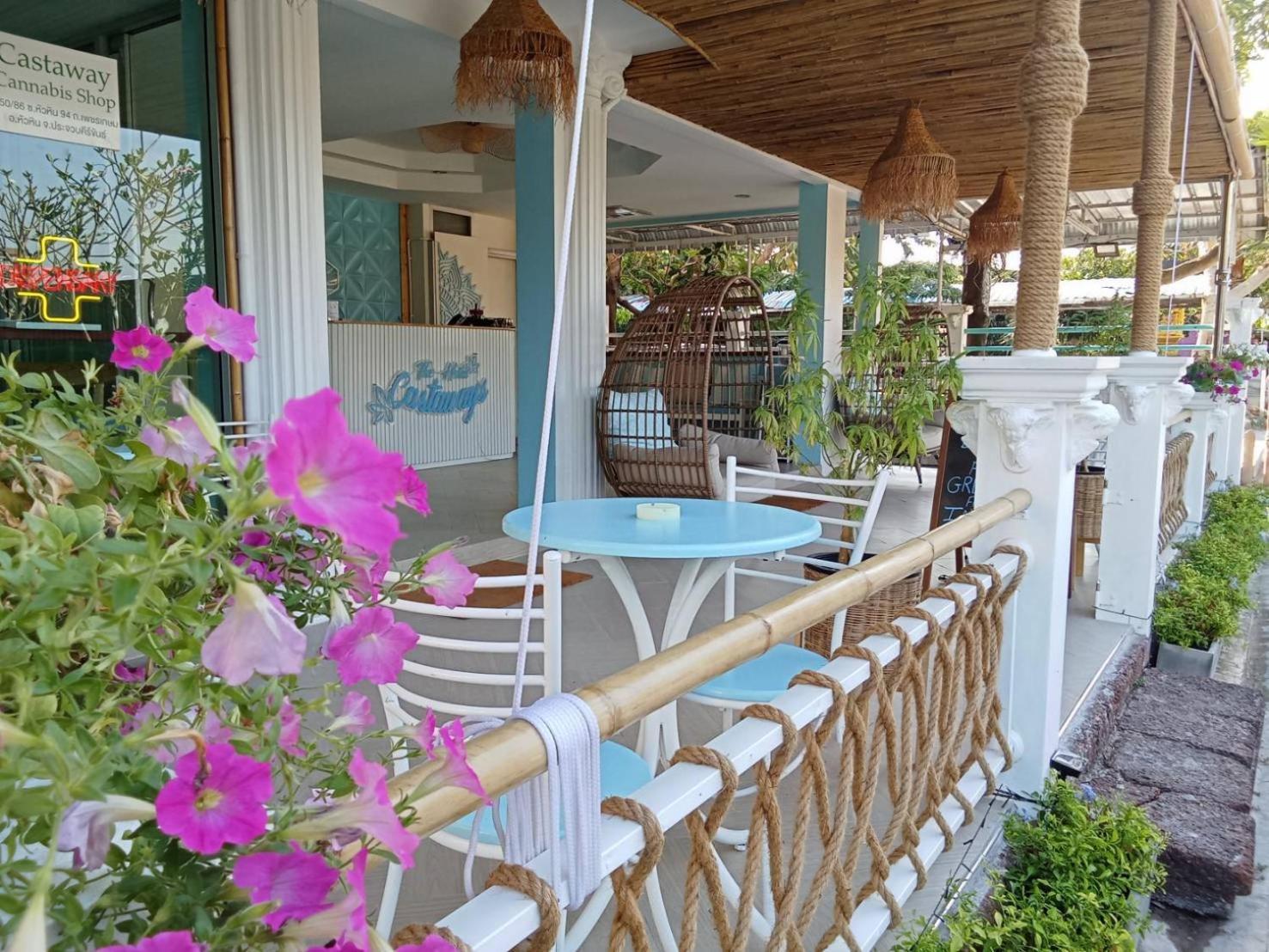 Castaway's 420 Hotel Hua Hin