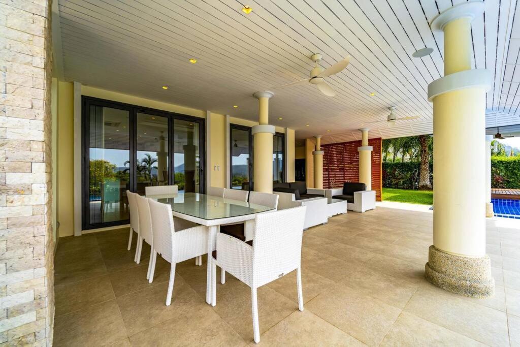 Biệt thự Luxury Mansion On Golf Course Bmg5 *