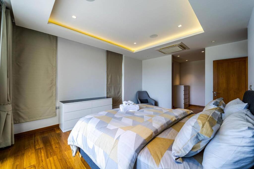 Luxury Mansion On Golf Course Bmg5 Biệt thự Hua Hin