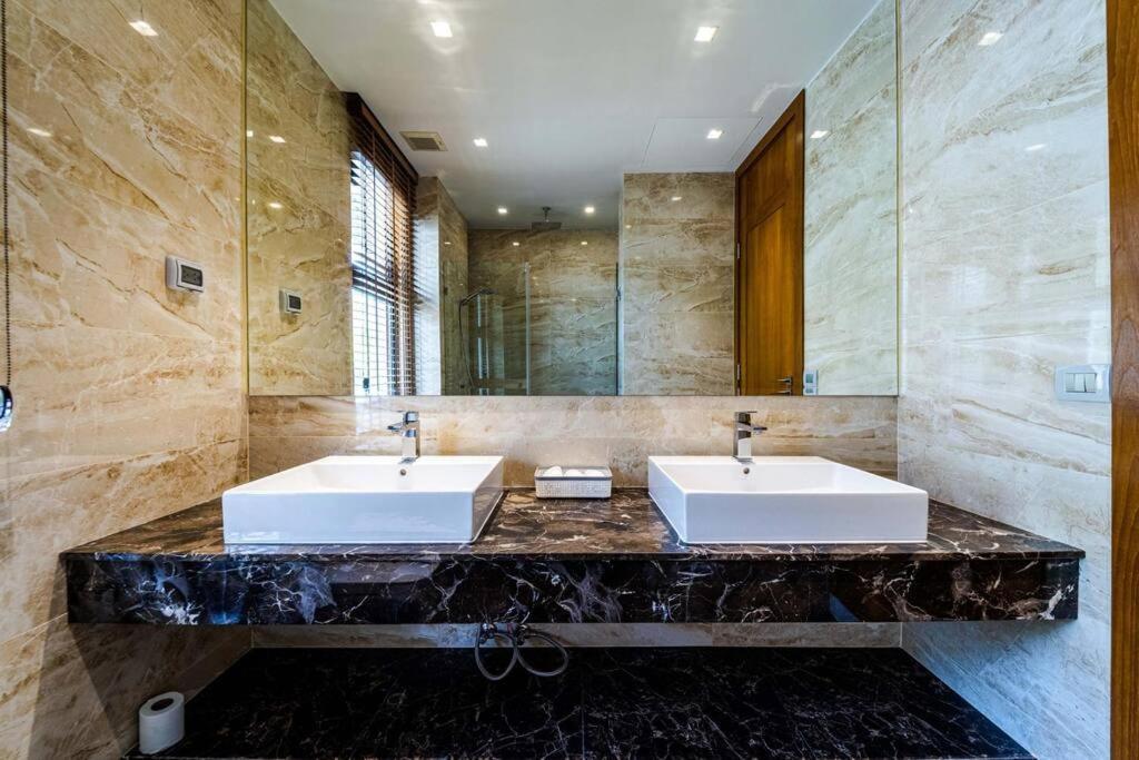 Luxury Mansion On Golf Course Bmg5 Biệt thự Hua Hin