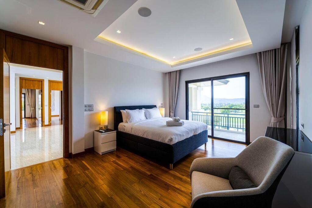 Luxury Mansion On Golf Course Bmg5 *