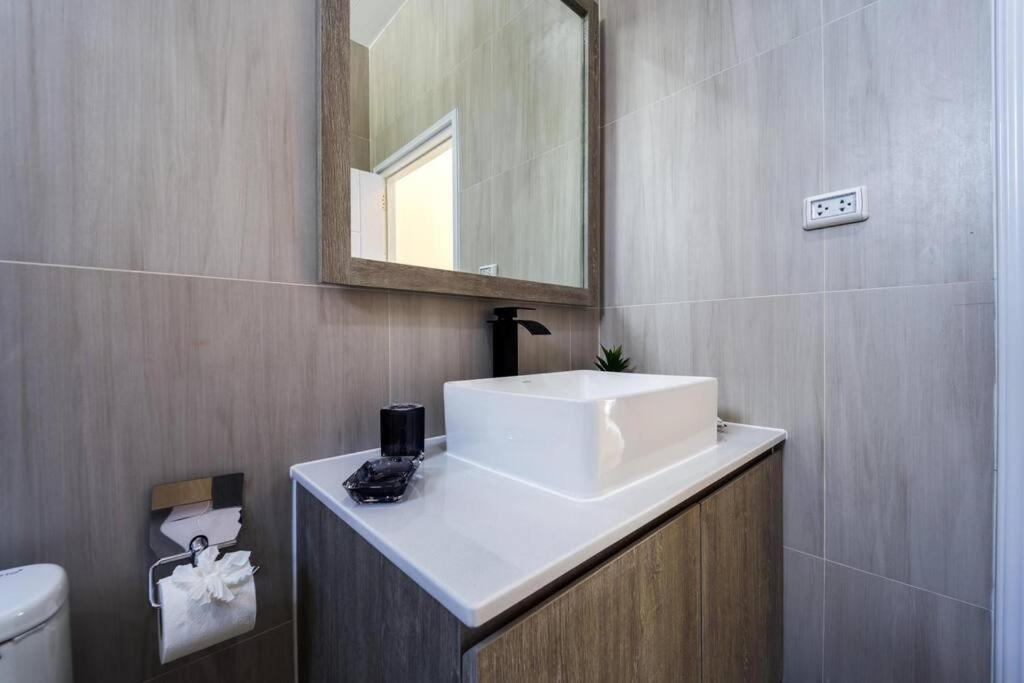 Private Modern 3 Bedroom Pool Villa! Av1 Hua Hin