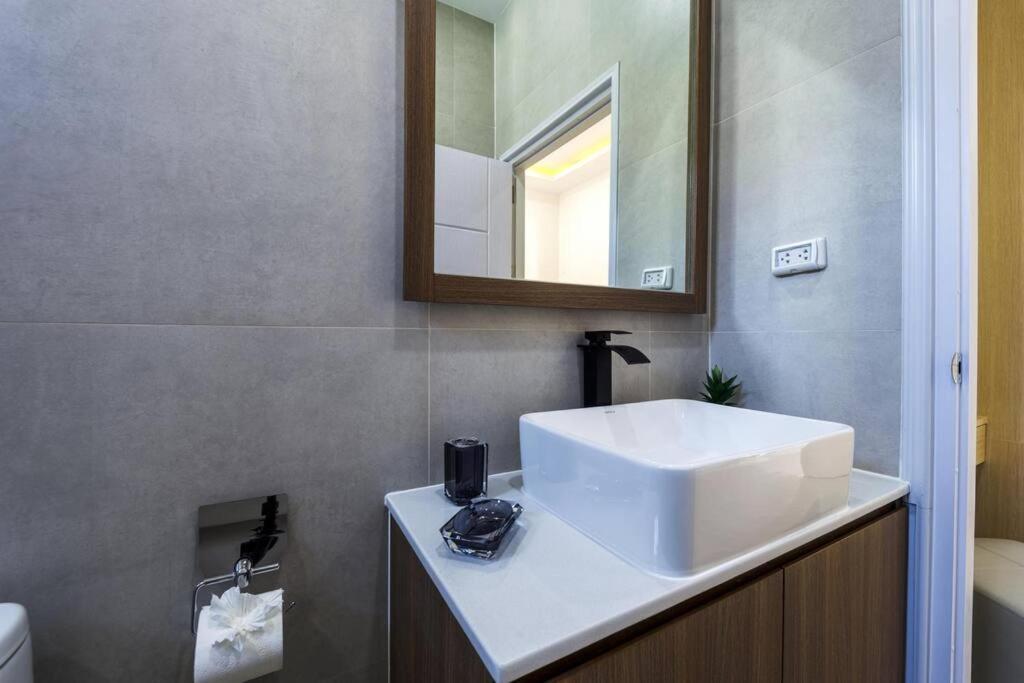Pousada Private Modern 3 Bedroom Pool Villa! Av1 *