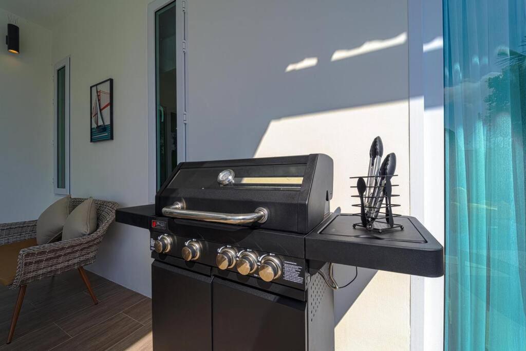 Pousada Private Modern 3 Bedroom Pool Villa! Av1 *