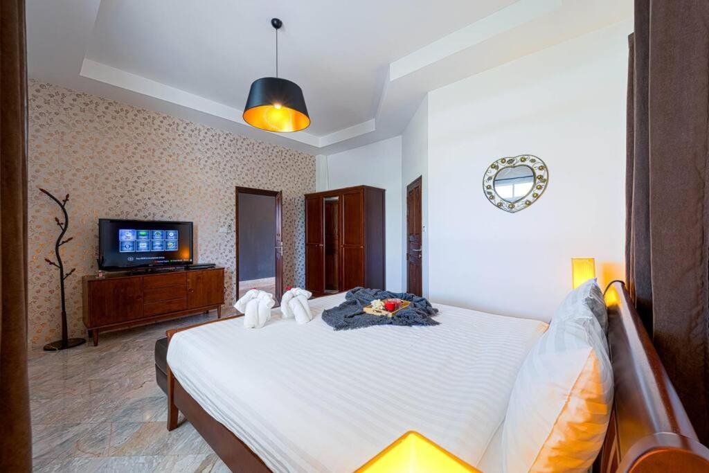 Pousada Luxurious 5-bedroom Private Pool Villa! Pv6
