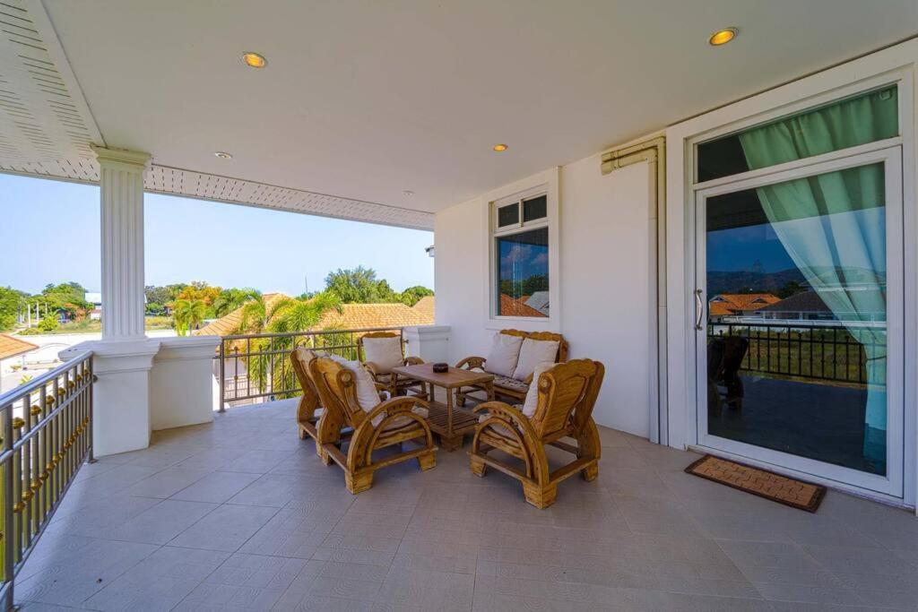 Pousada Luxurious 5-bedroom Private Pool Villa! Pv6
