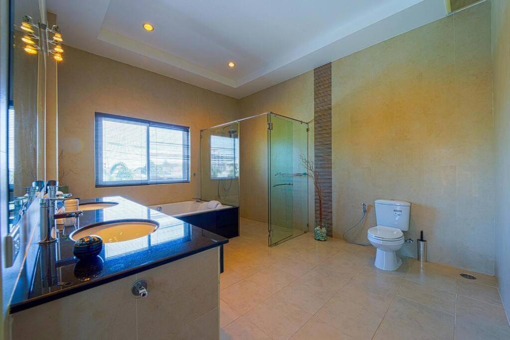 Luxurious 5-bedroom Private Pool Villa! Pv5 * Hua Hin