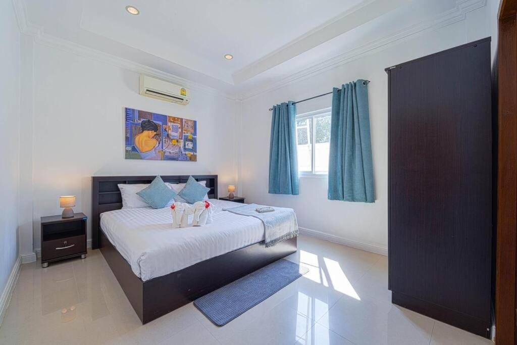 Villa Luxurious 5-bedroom Private Pool Villa! Pv5 Hua Hin