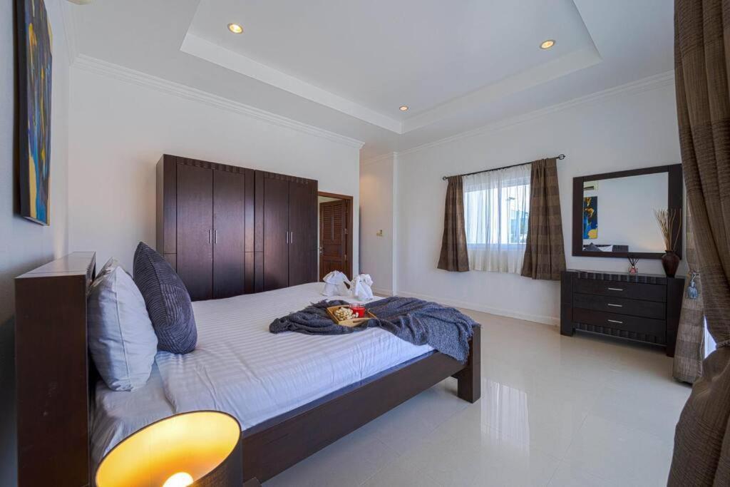Luxurious 5-bedroom Private Pool Villa! Pv5 Villa Hua Hin