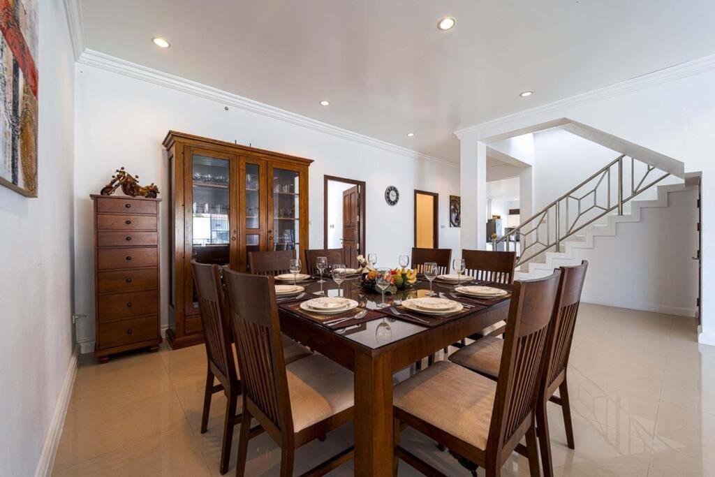 Villa Luxurious 5-bedroom Private Pool Villa! Pv5