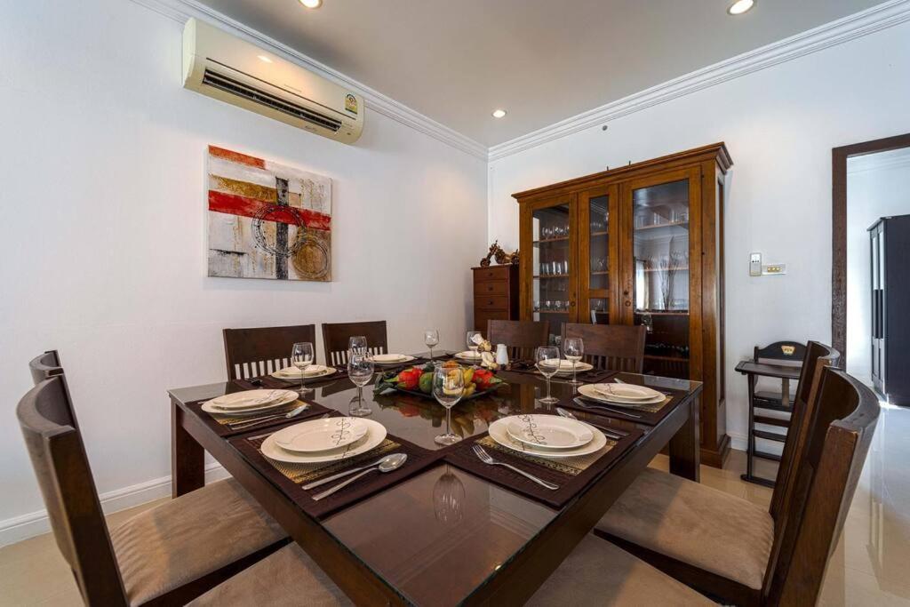 Luxurious 5-bedroom Private Pool Villa! Pv5 *