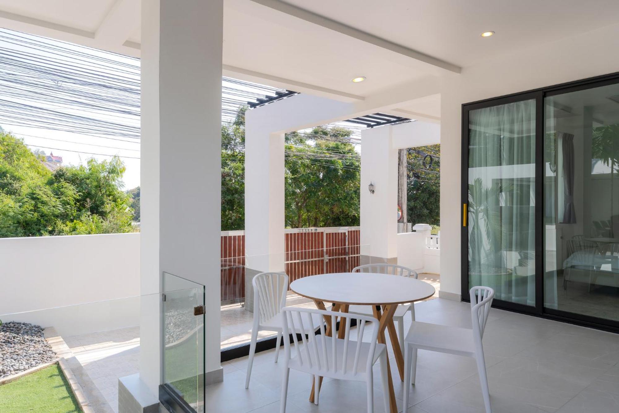 Stunning With Pool And Tropical Garden * HHQ
