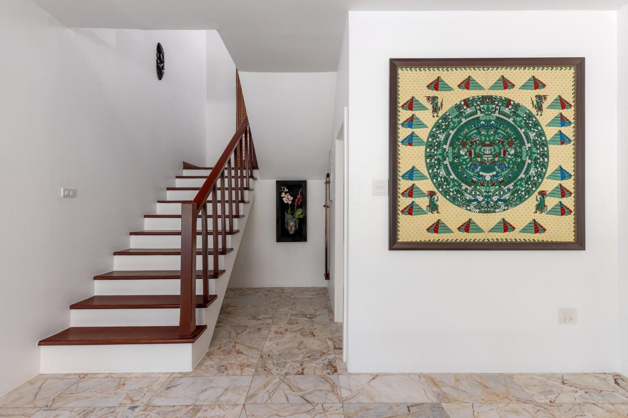 Villa Stunning With Pool And Tropical Garden HHQ