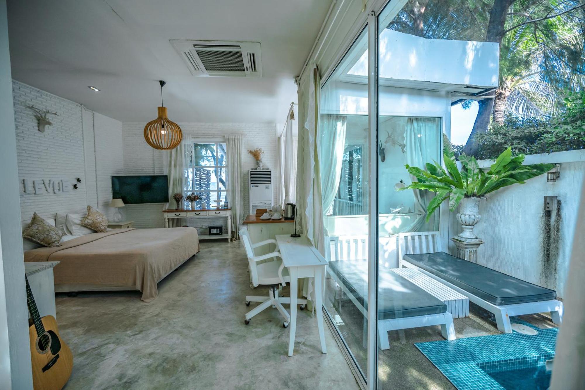 Resort Gallery Boutique