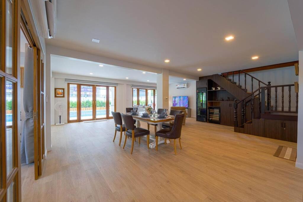 5 Bedroom Pool In Center! Bv1 * Hua Hin