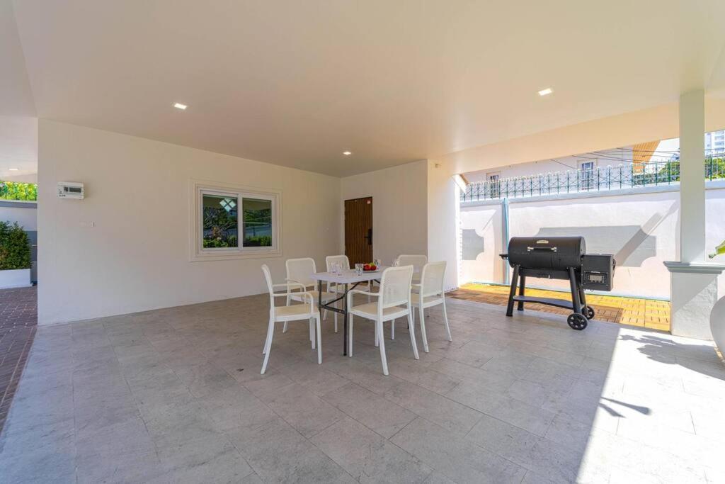 5 Bedroom Pool In Center! Bv1 Hua Hin