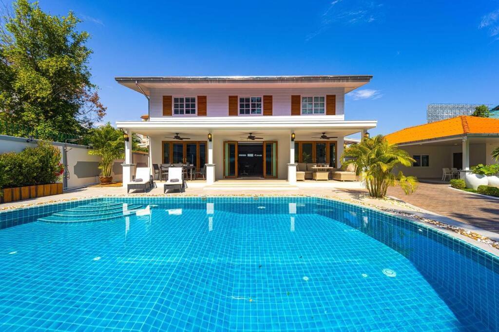 5 Bedroom Pool In Center! Bv1 Biệt thự