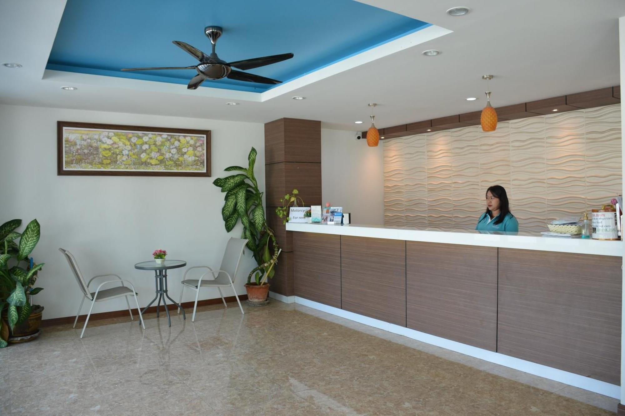 The Base Hotel 3*