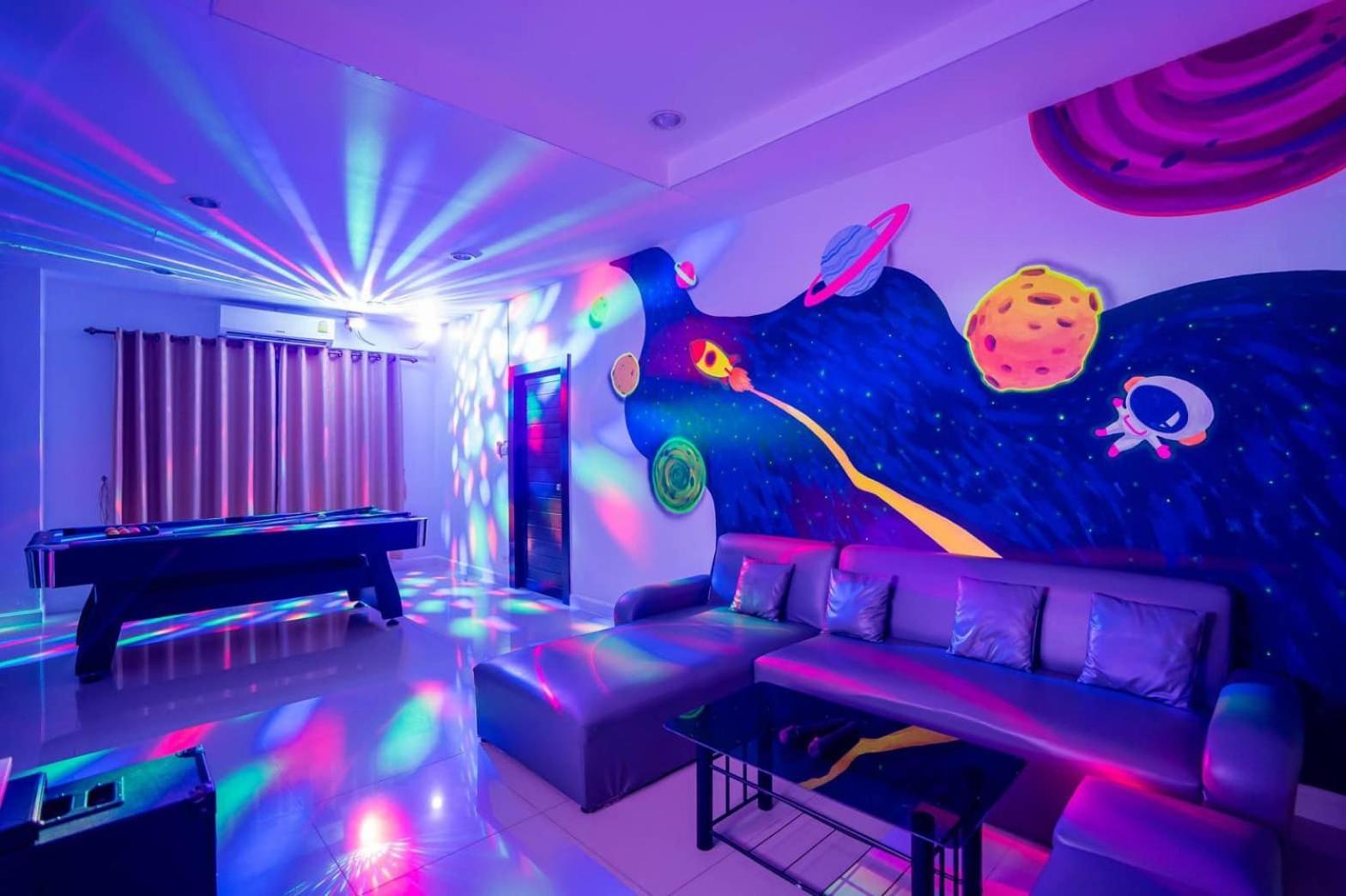 บ้านสไลเดอร์ 4 ห้องนอน * Hua Hin
