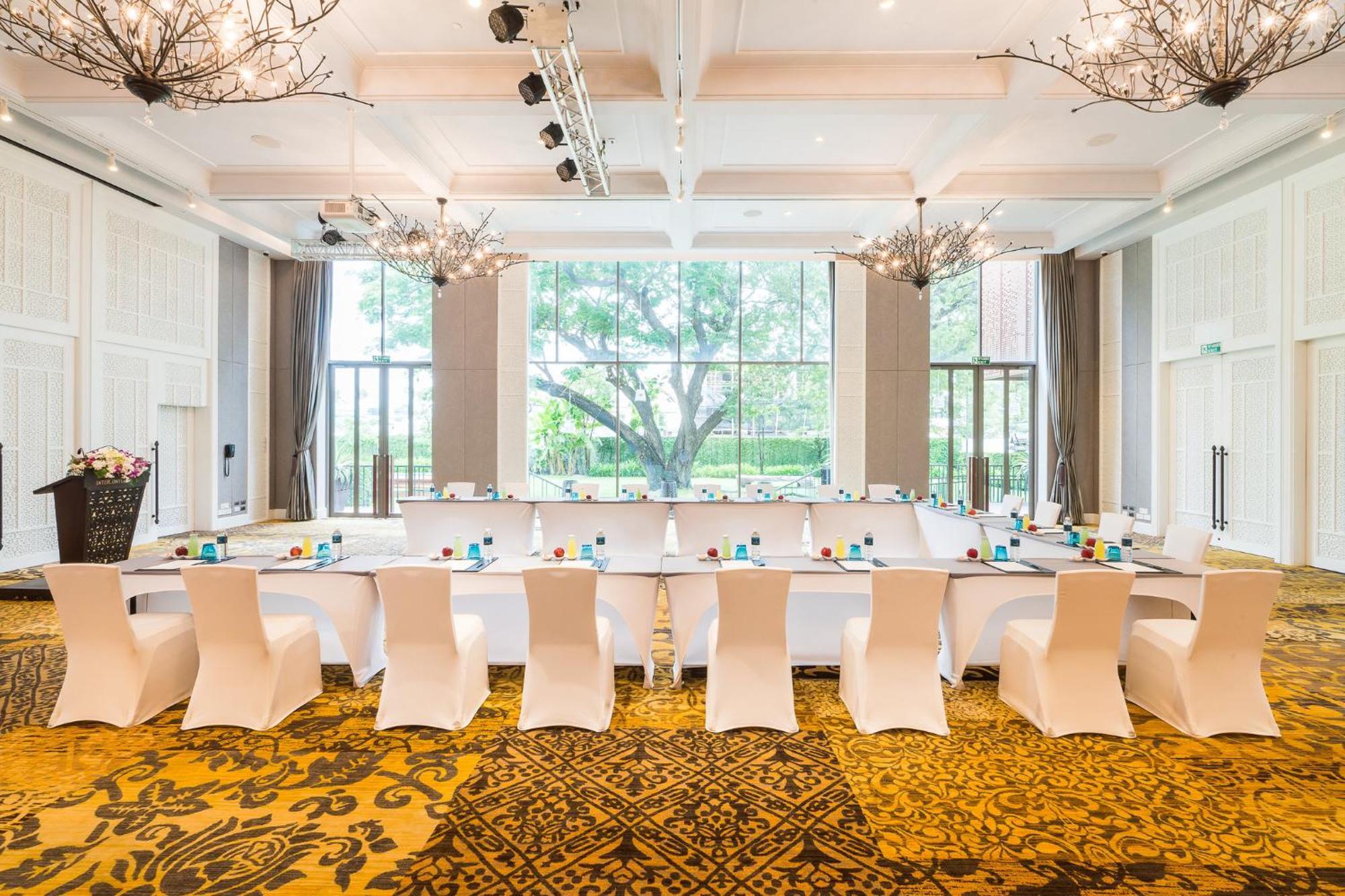 Intercontinental By Ihg 5*