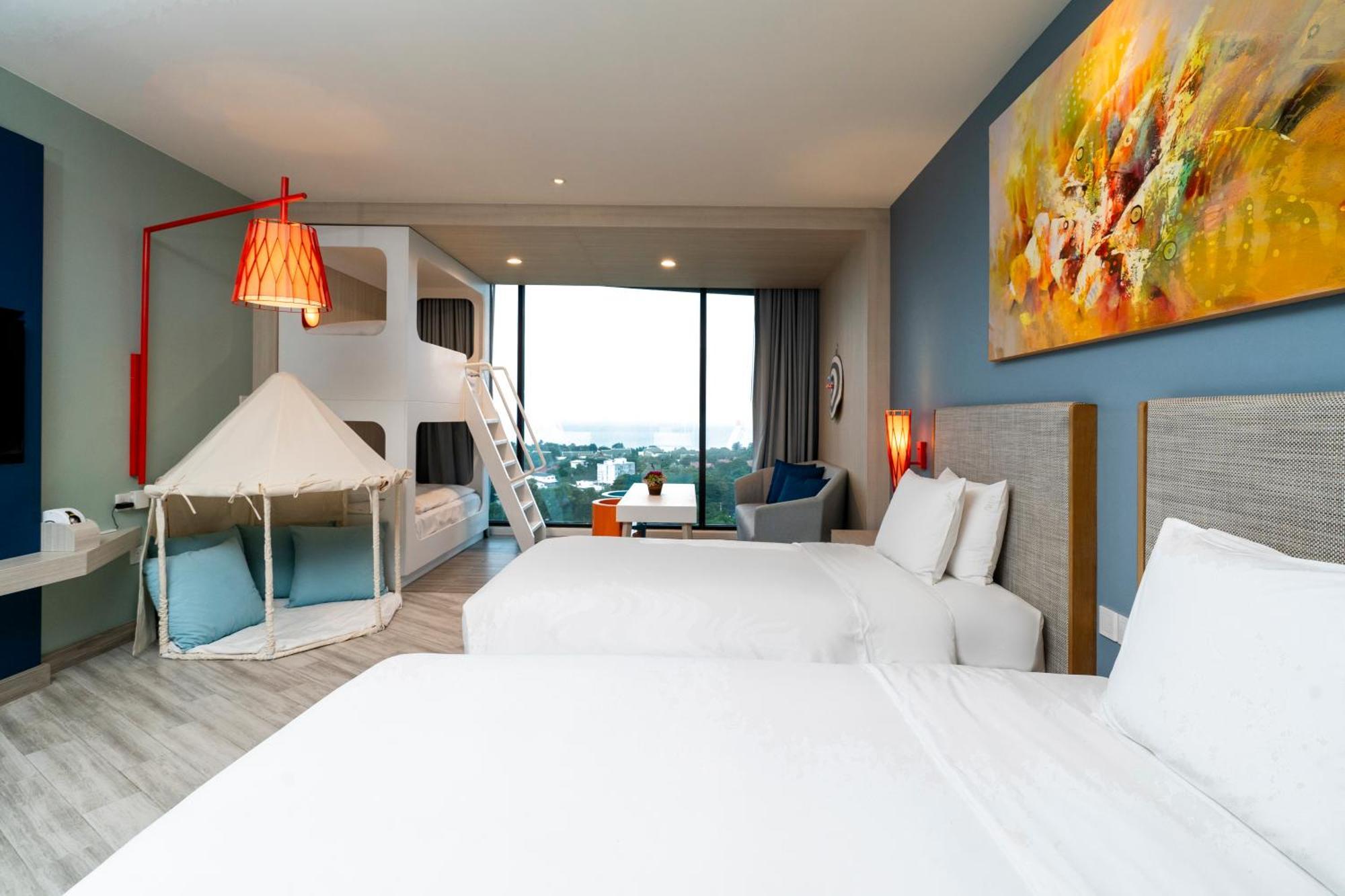 Vana Nava Hua Hin, An Ihg
