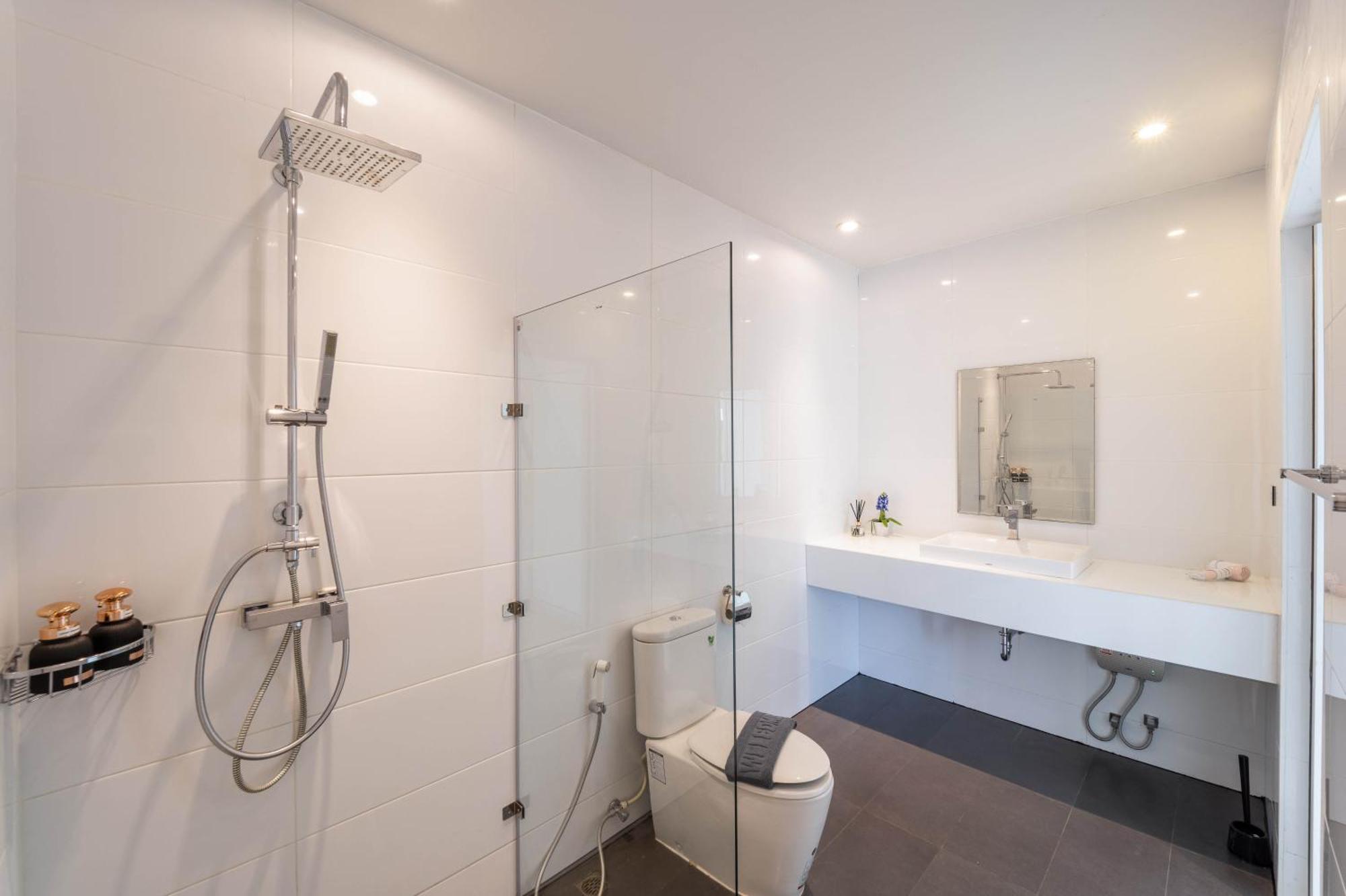 Vila Modern 4 Bedroom Pool In Good Location Vy