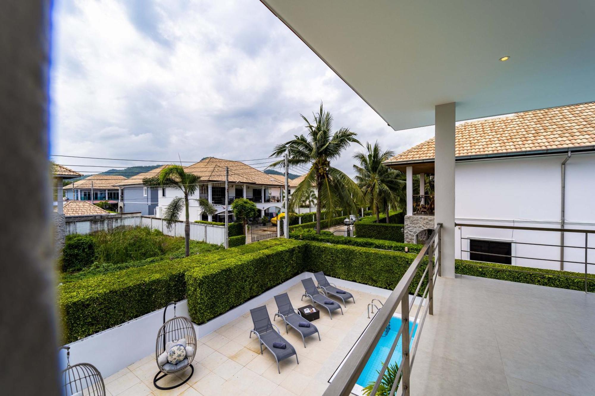 Modern 4 Bedroom Pool In Good Location Vy