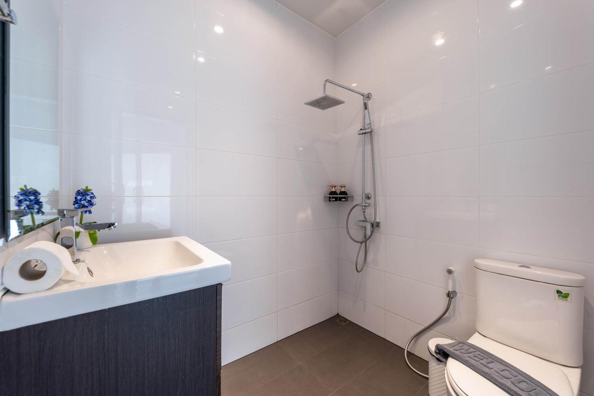 Vila Modern 4 Bedroom Pool In Good Location Vy