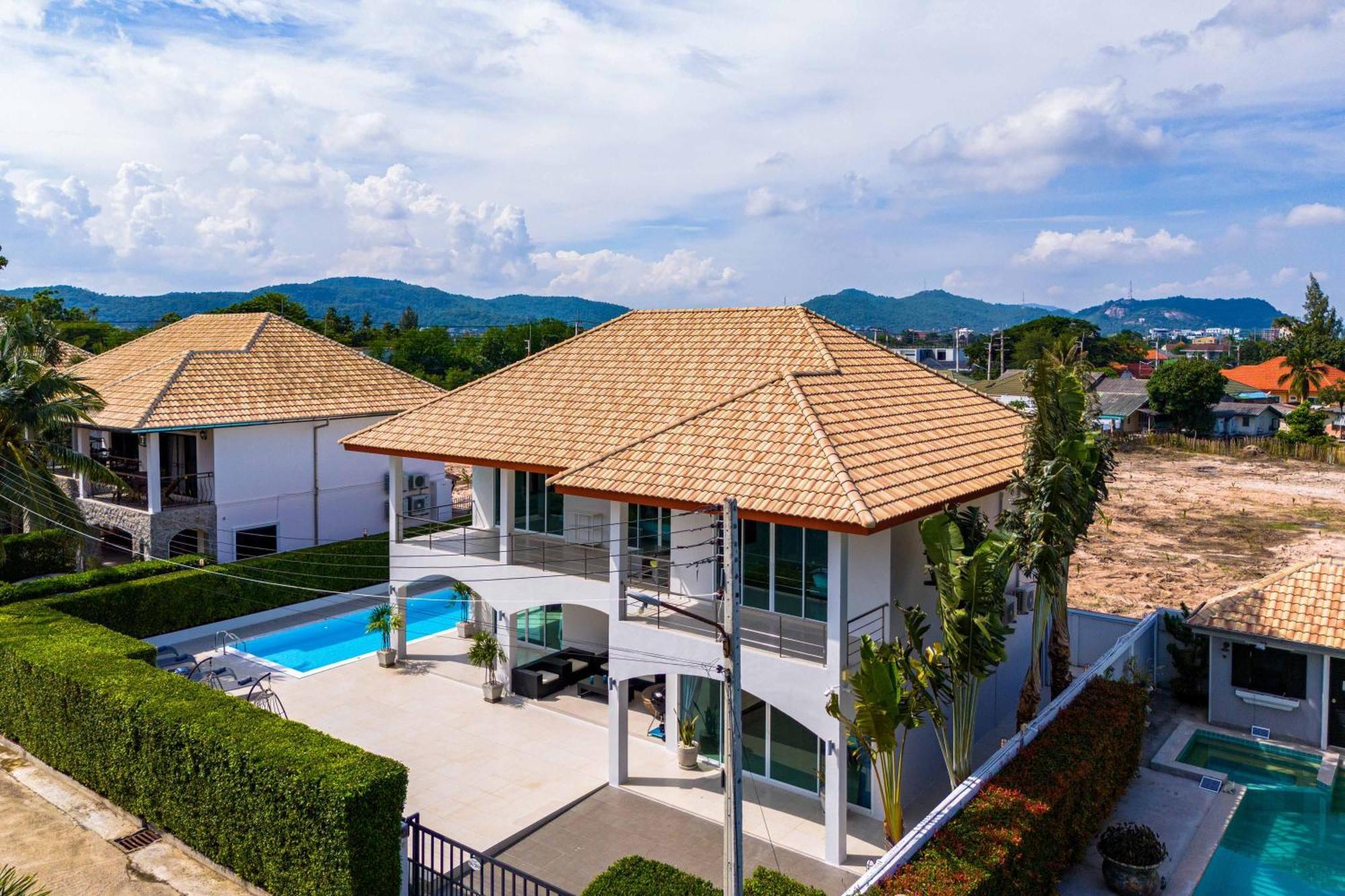Vila Modern 4 Bedroom Pool In Good Location Vy *