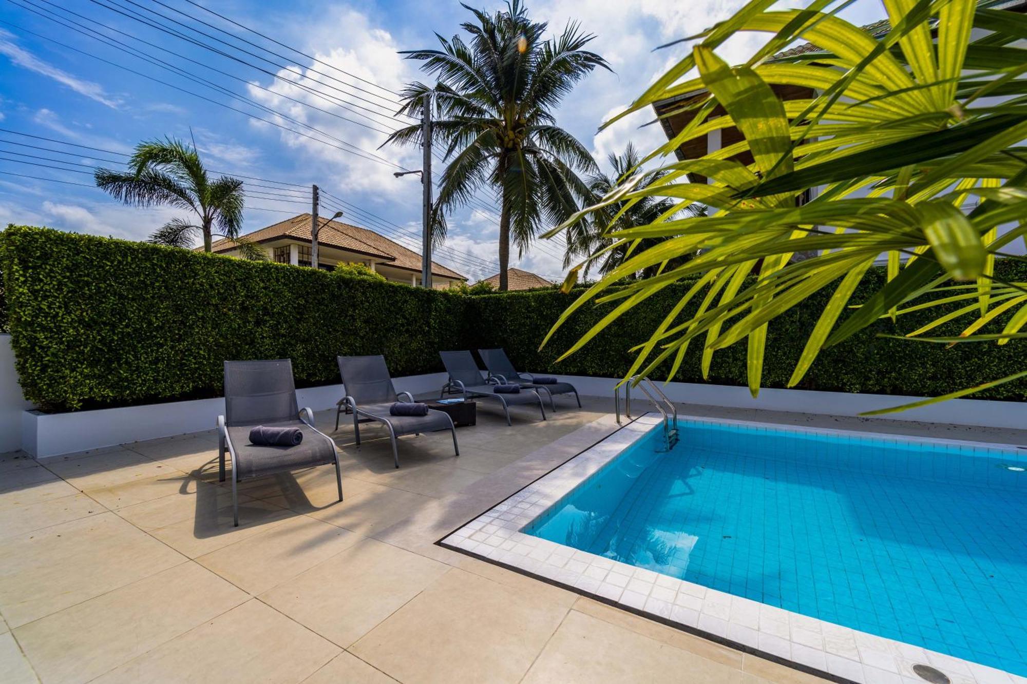 Modern 4 Bedroom Pool In Good Location Vy *