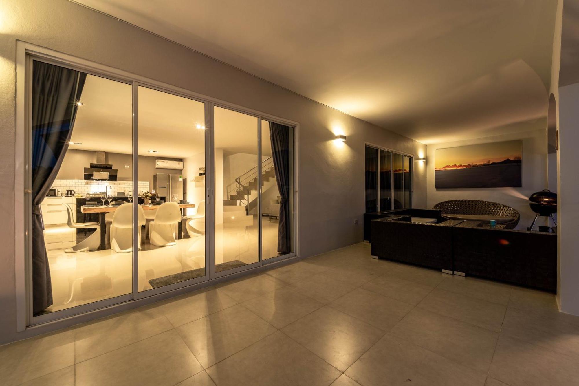 Modern 4 Bedroom Pool In Good Location Vy Vila Hua Hin