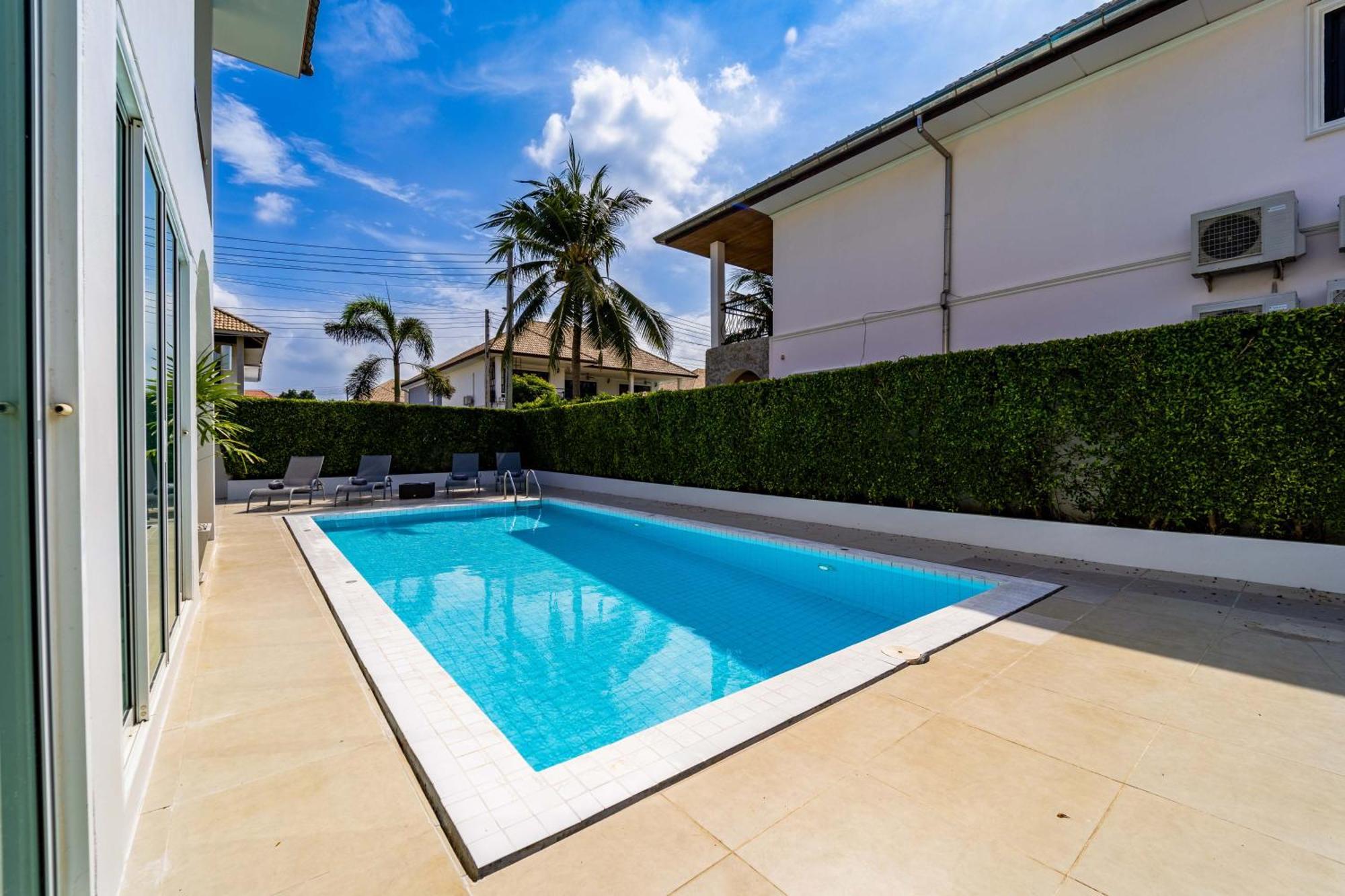 Modern 4 Bedroom Pool In Good Location Vy * Hua Hin