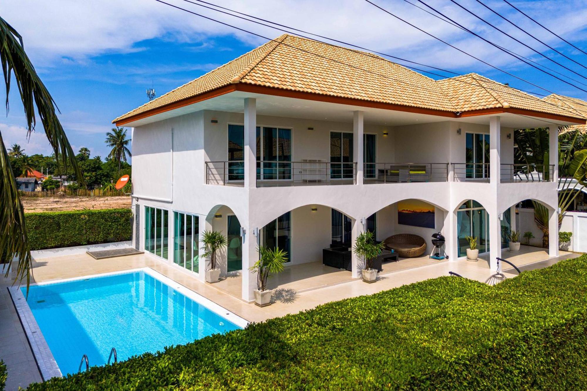 Vila Modern 4 Bedroom Pool In Good Location Vy *