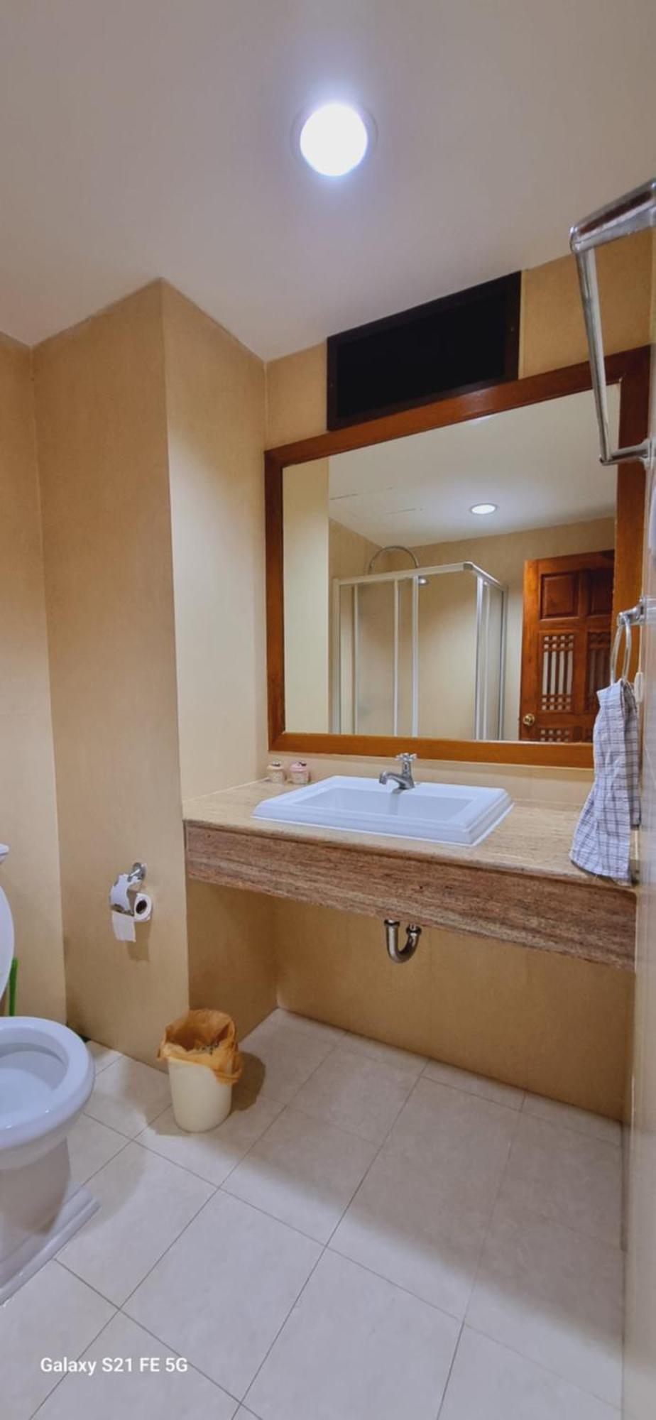 Baanklang By Petch Apartment Hua Hin