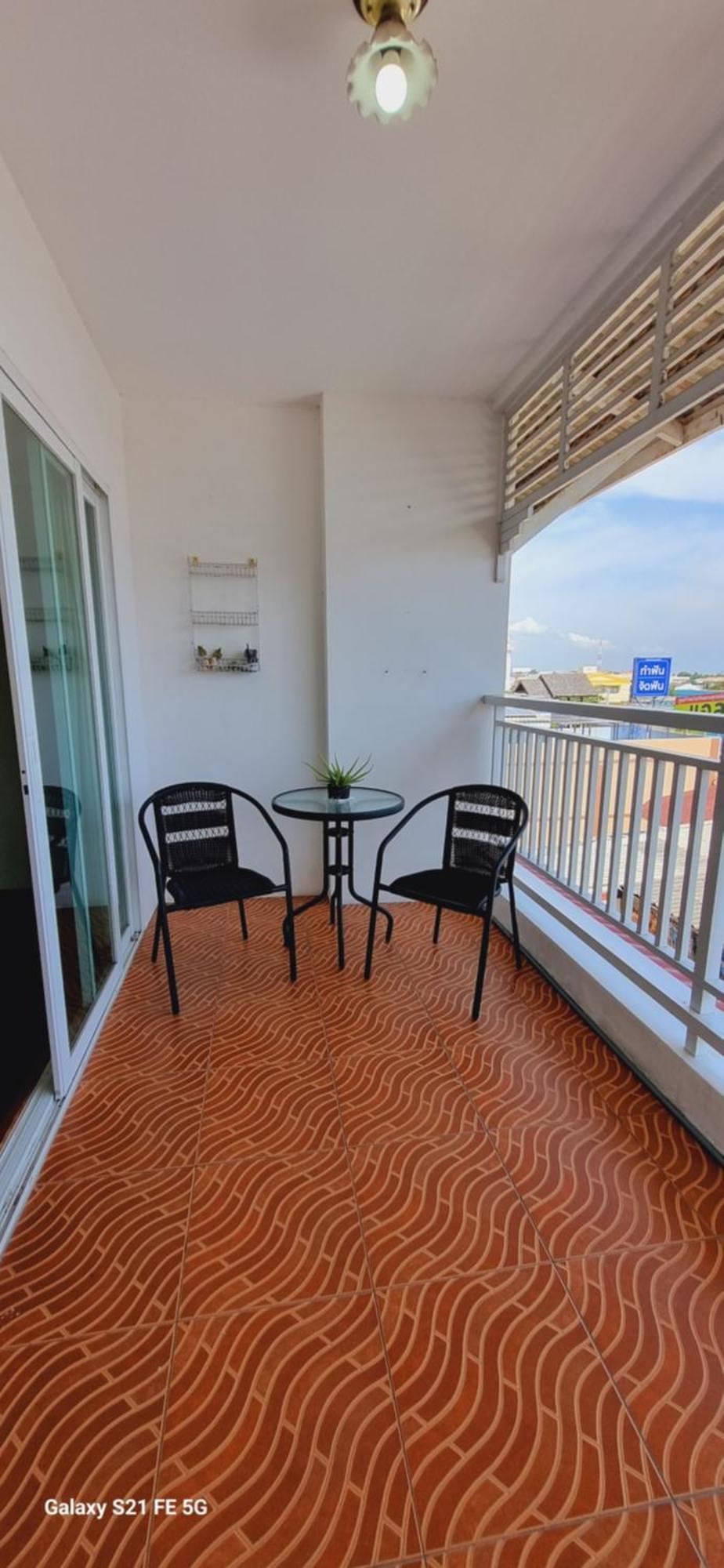 Apartment Baanklang By Petch *