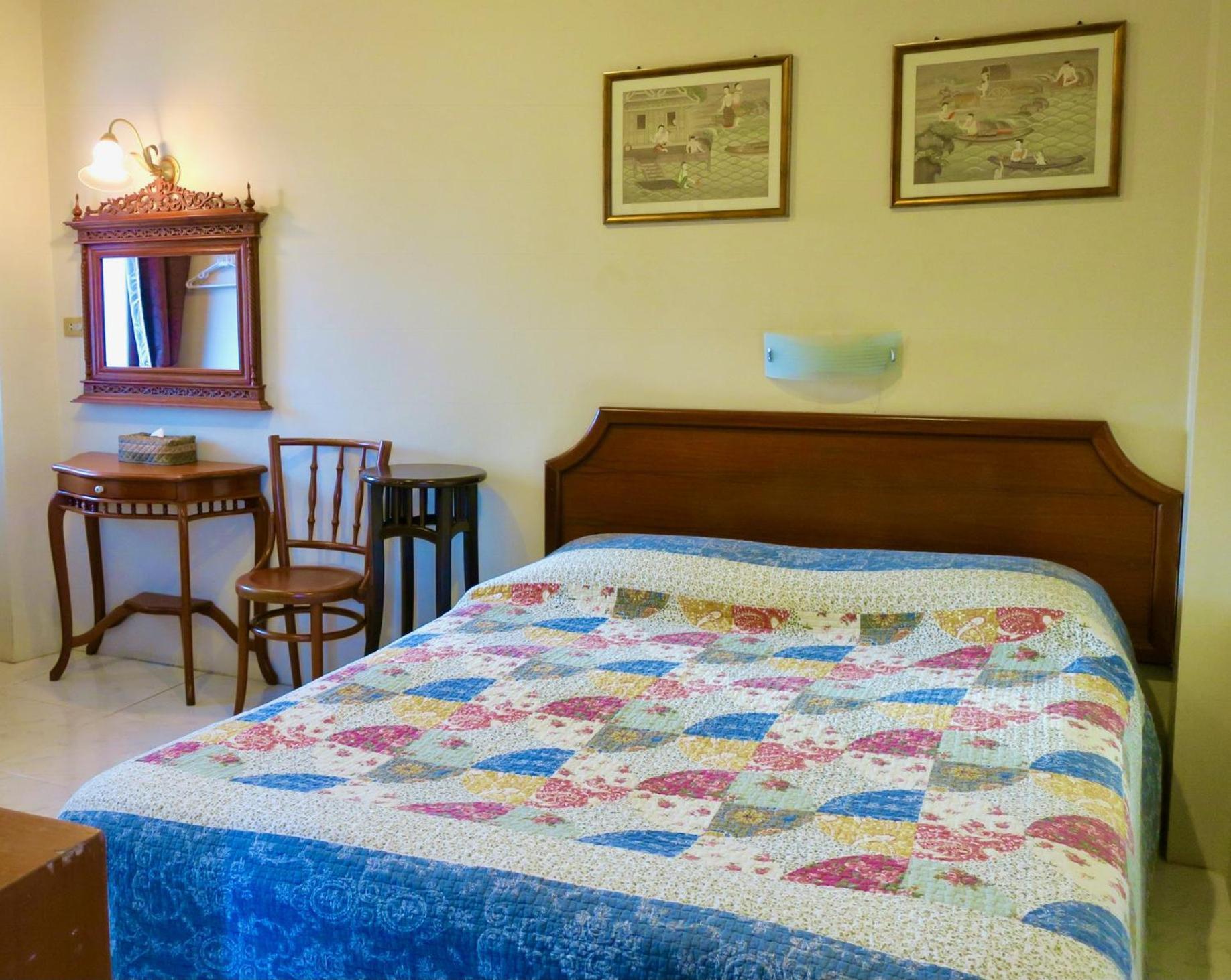 Fulay Hotel *