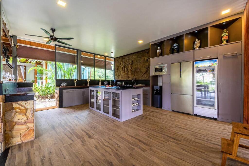 Secluded Oasis For Family And Friends Bm5 *