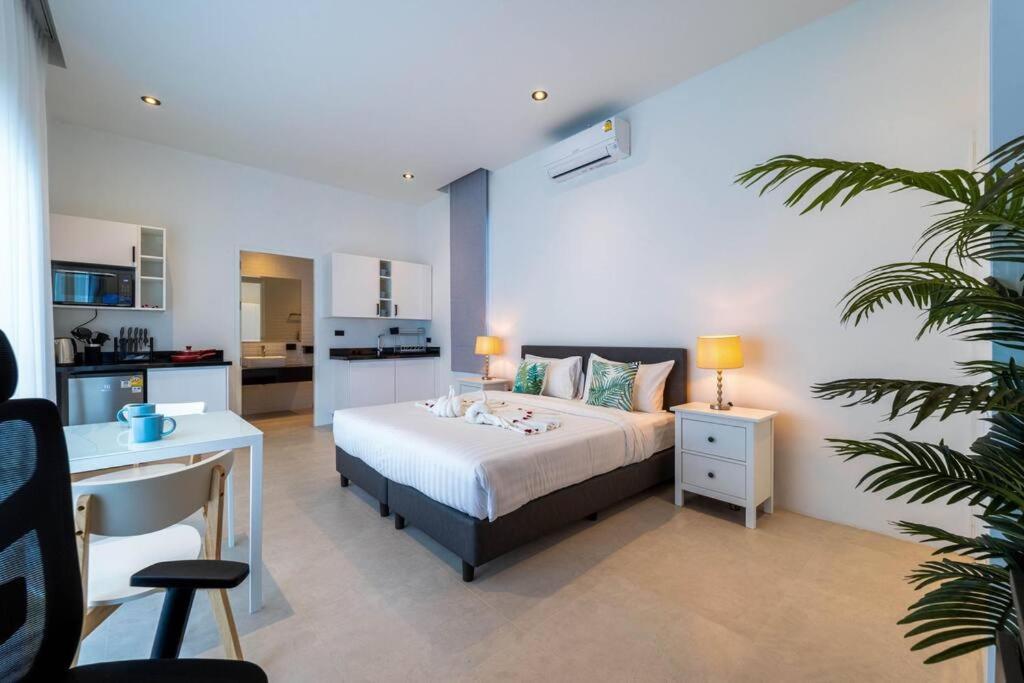 Luxury Modern 6 Bed Private Pool Llw *