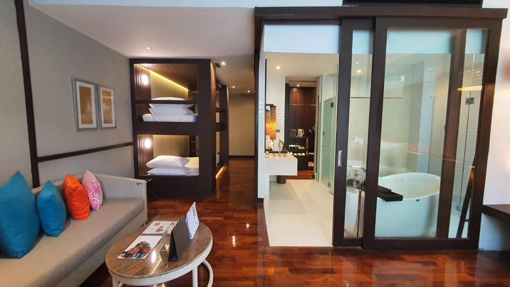 The Rock Beachfront 4*