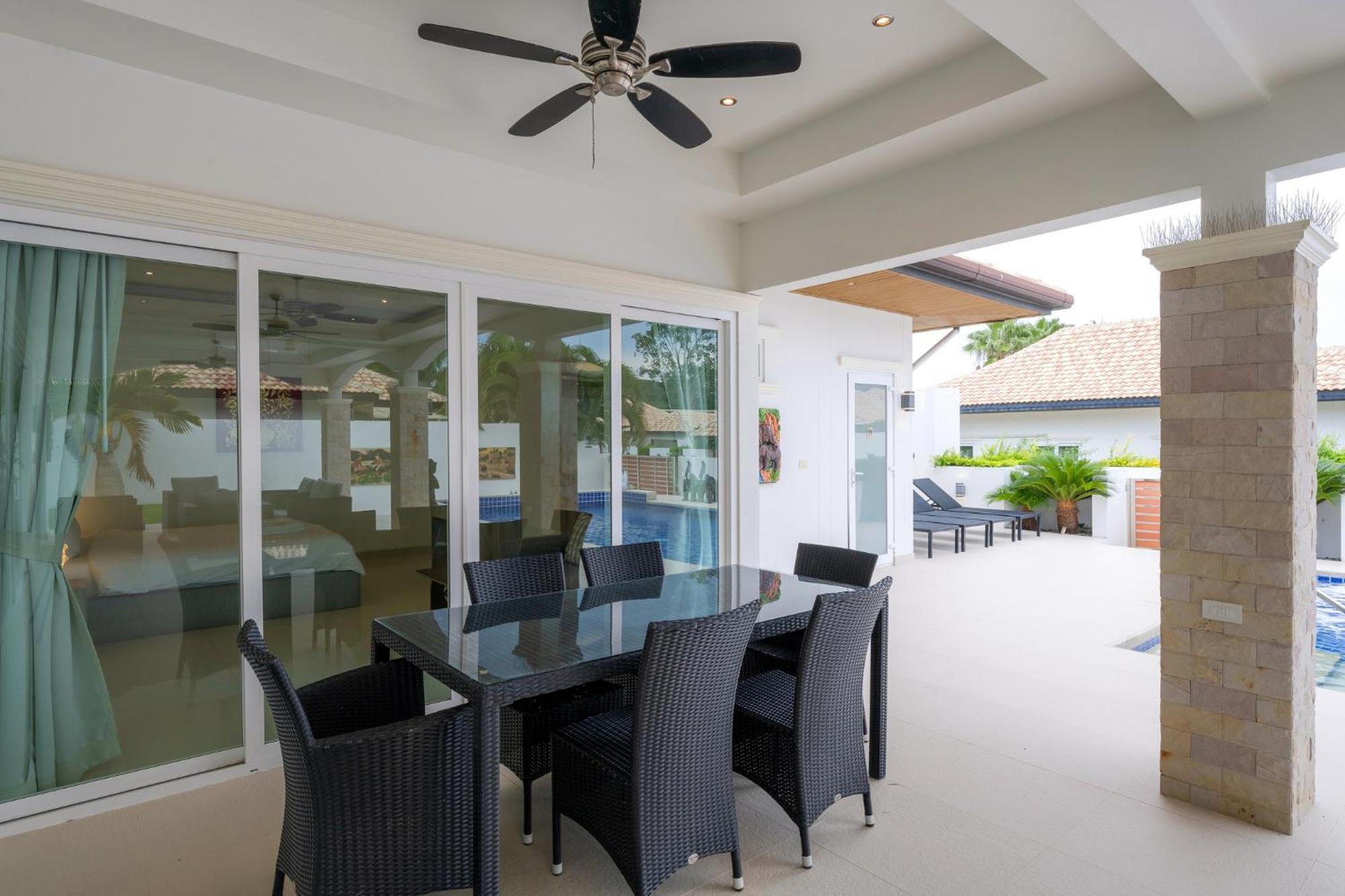 Biệt thự Orchid Paradise Homes 313